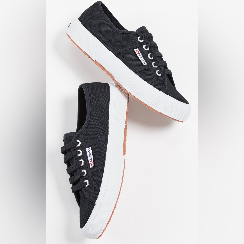 Superga Cotu Classic Lace Up sneaker